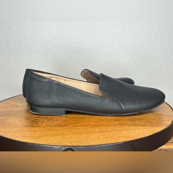 287. Naturalizer Women's Emiline Slip-On Loafer Black 7.5 - Picture 5 of 7